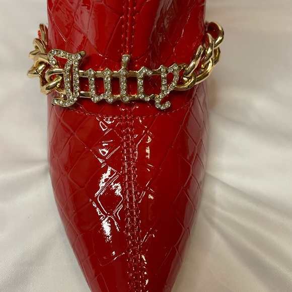 Juicy Couture Tommi Red with Gold chain ankle heel - Picture 11 of 14